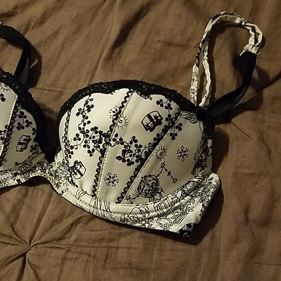 Victoria's Secret 'Pretty Little Things' Padded - Picture 3 of 5